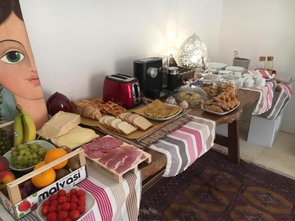 Dimora Ritunno Bed and Breakfast Locorotondo Exteriör bild